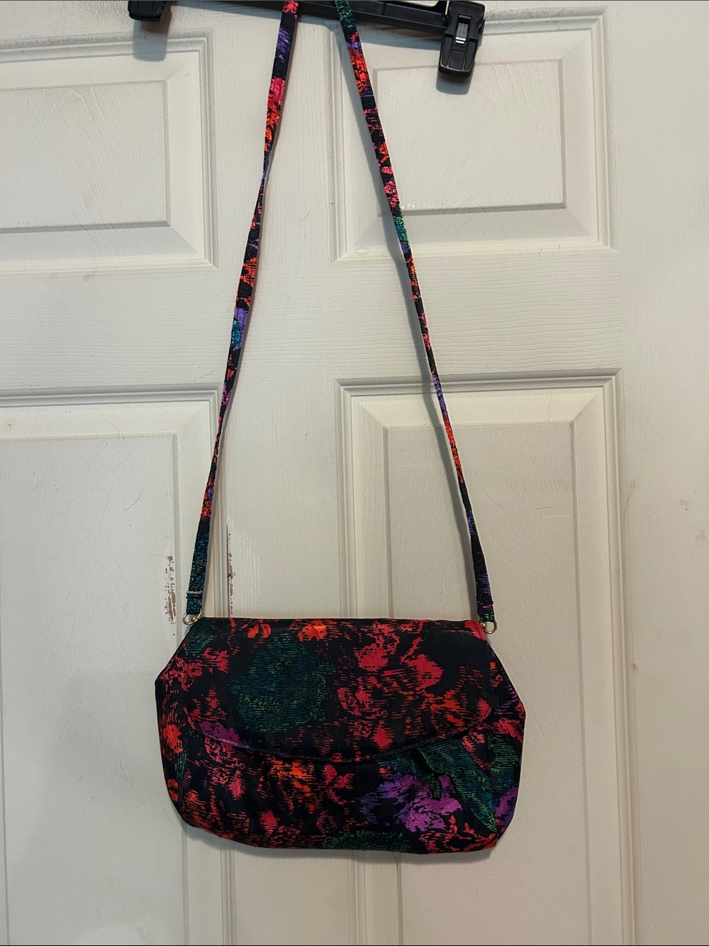 Sutton Plaza Multicolor Floral Print Crossbody Bag